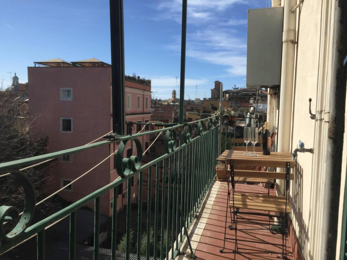 Rione Monty Balcony Apartment *